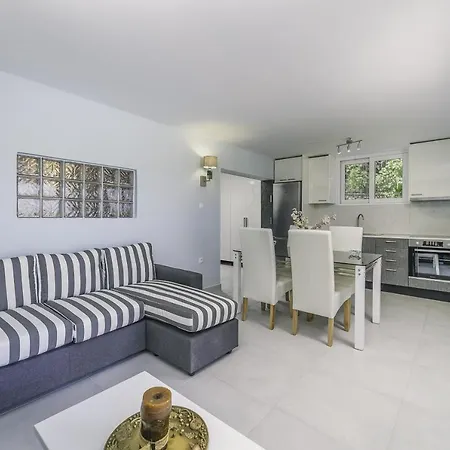 Panorea Áyios Nikítas